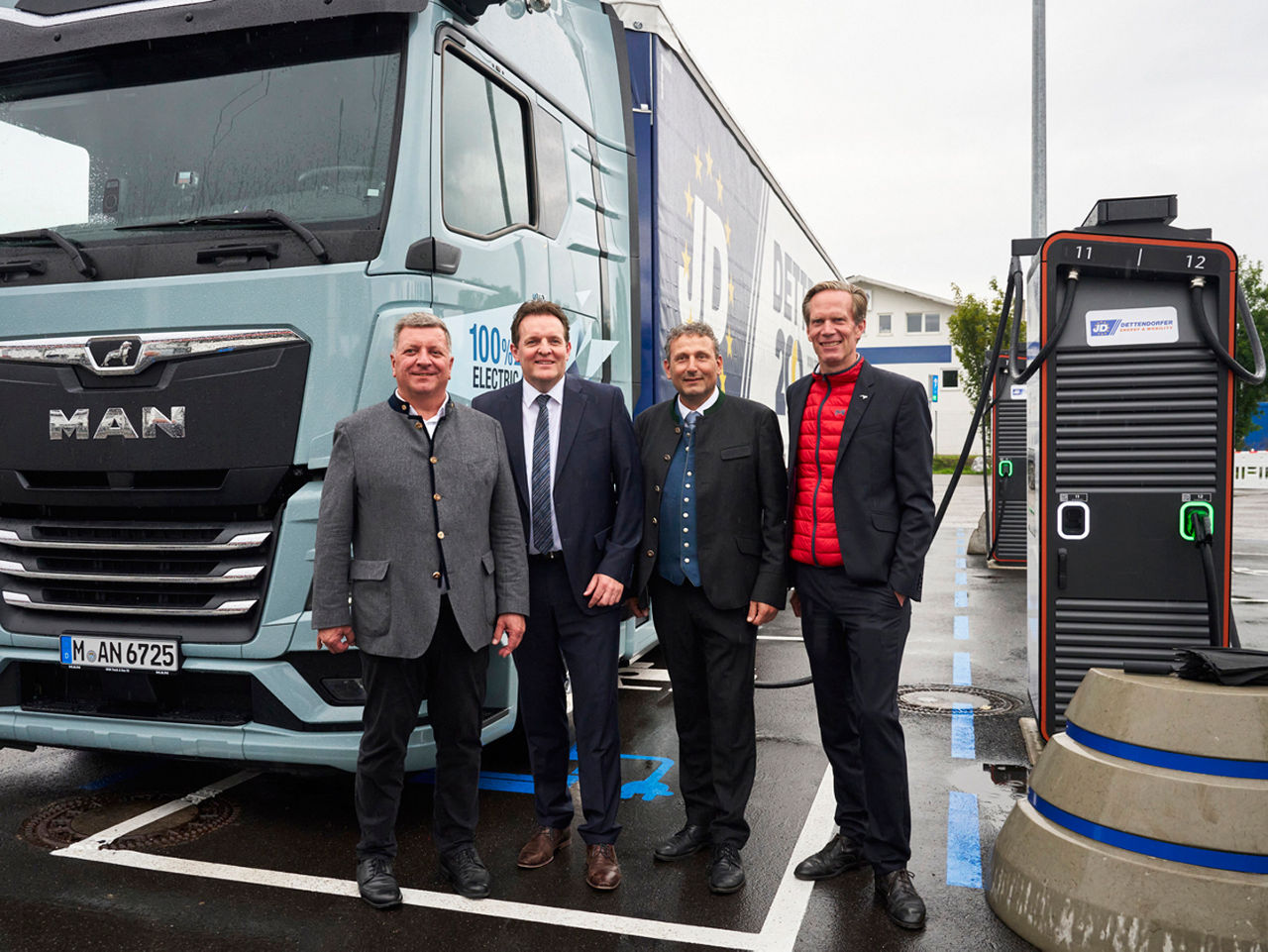 02_Nočné jazdy s e-truckom MAN.JPG